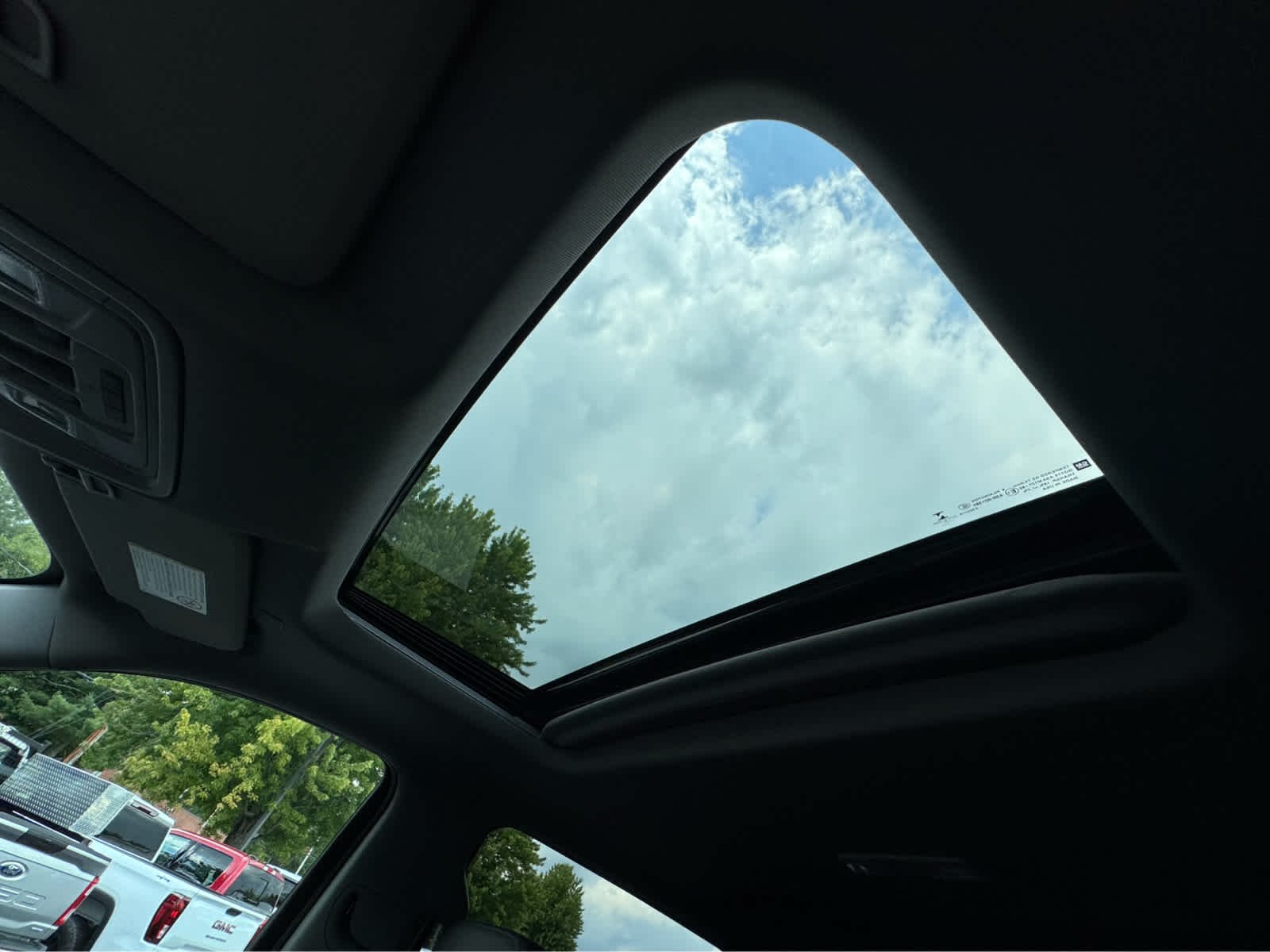 Used 2021 Summit White Chevrolet LTZ image 24
