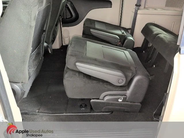 Used 2016 Beige Dodge SXT image 31