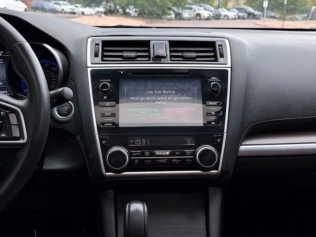 Used 2018 White Subaru 2.5i image 30