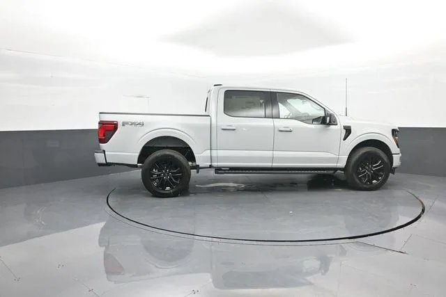New 2026 Avalanche Ford XLT image 8