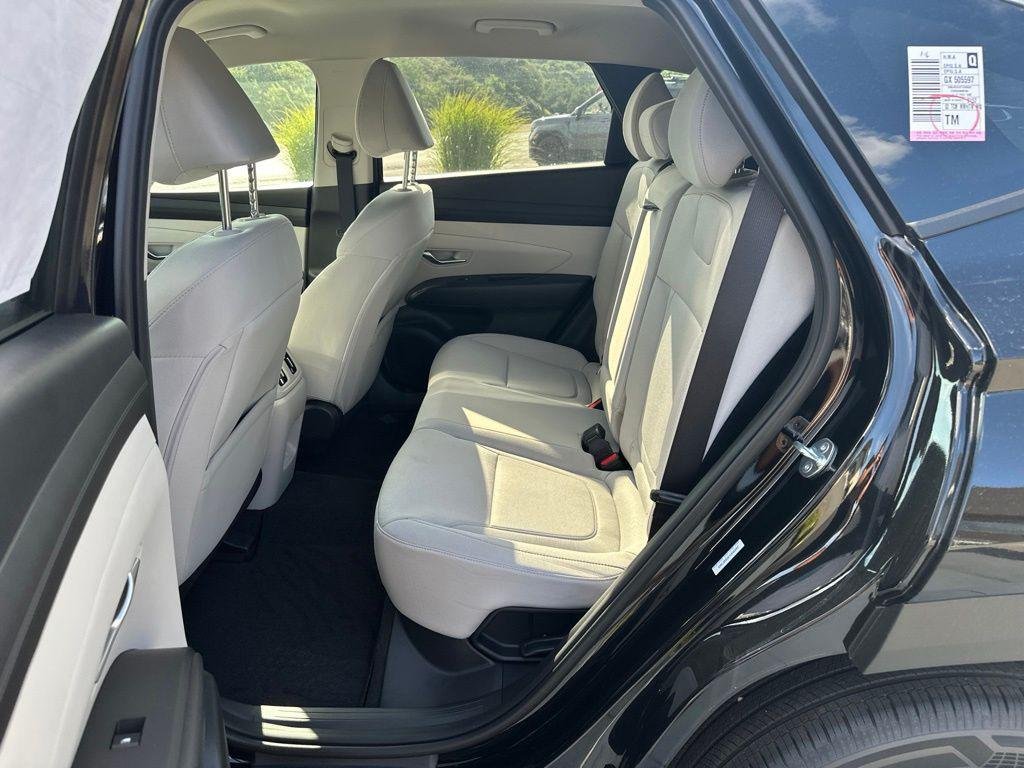 New 2026 Black Hyundai SEL image 19