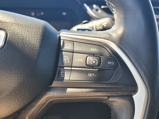 Used 2021 Silver Jeep Limited image 27