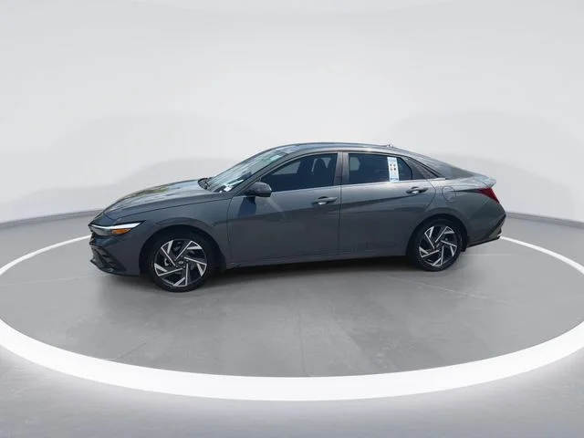 Used 2025 Gray Hyundai Limited image 5