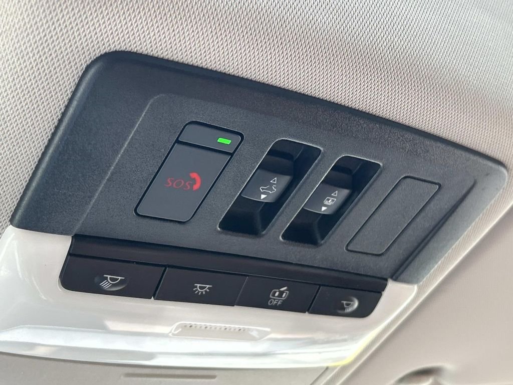 Used 2026 Gray Nissan Platinum image 33