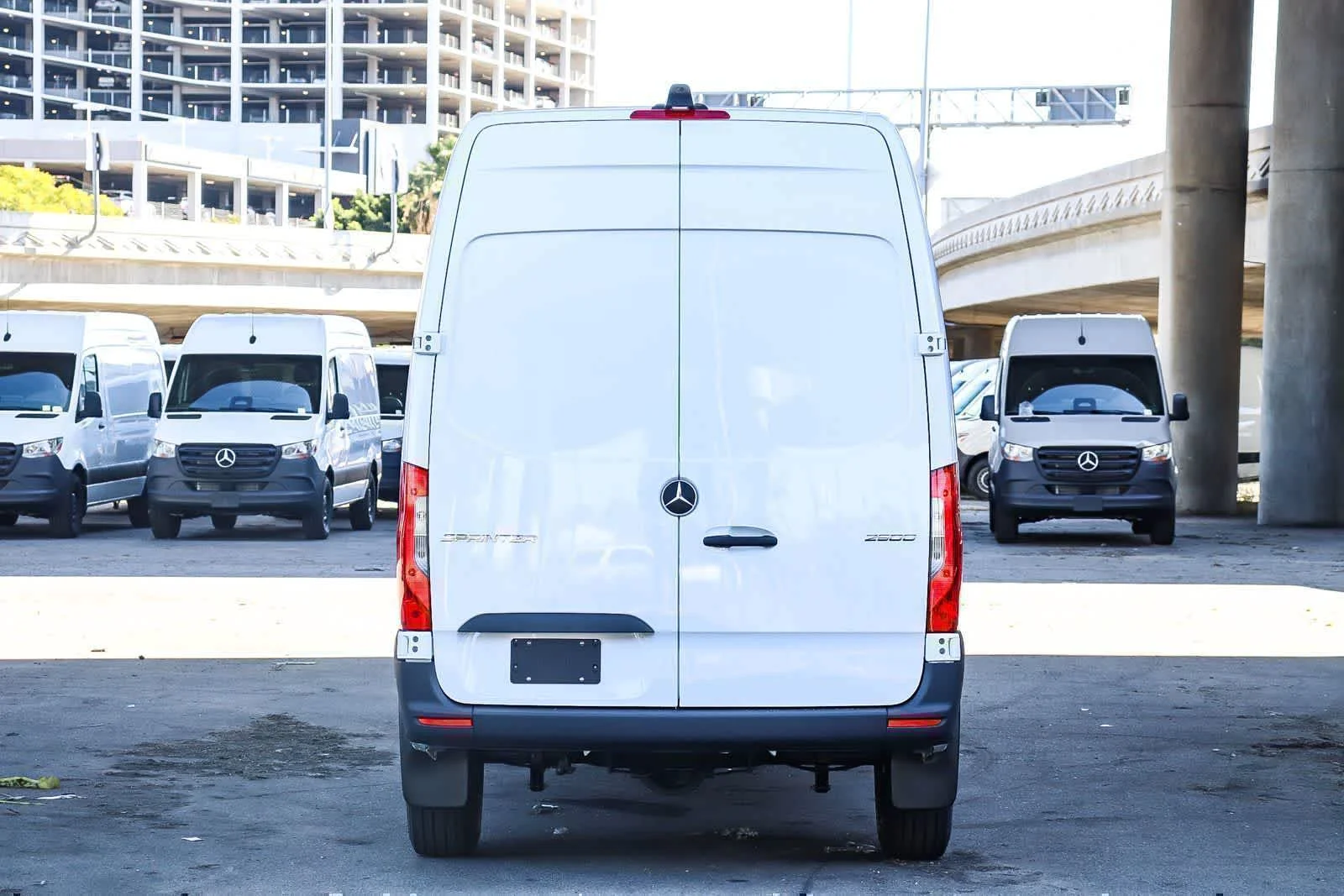New 2026 Arctic White Mercedes-Benz Cargo 144WB High Roof RWD 2.0L I4 Diesel Turbo SO image 5