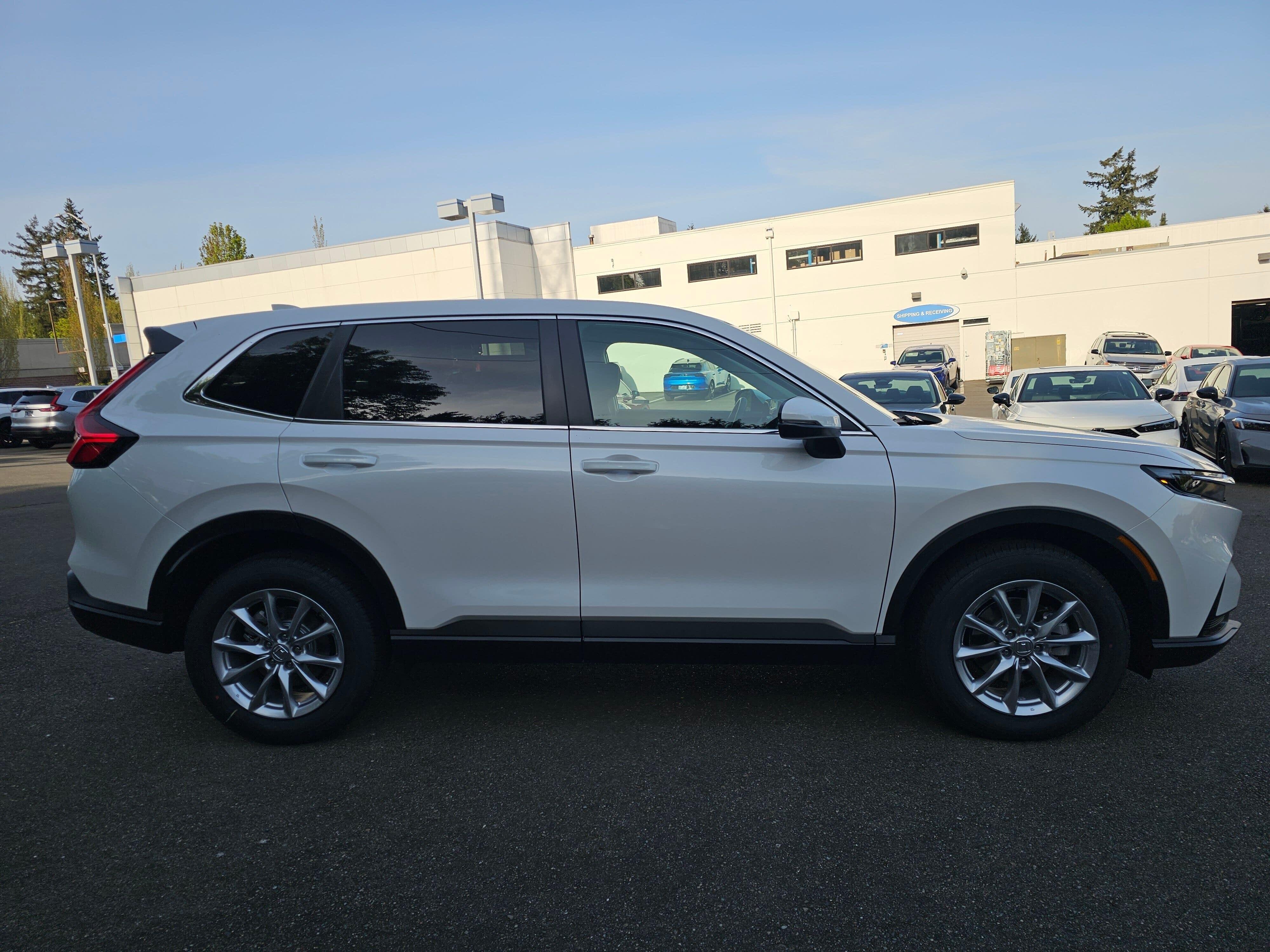 New 2026 Platinum White Pearl Honda EX image 9