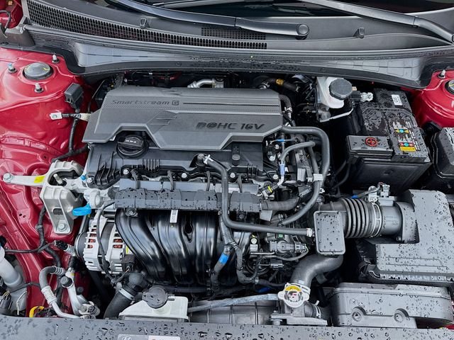 Used 2025 Red Hyundai SEL Convenience image 28