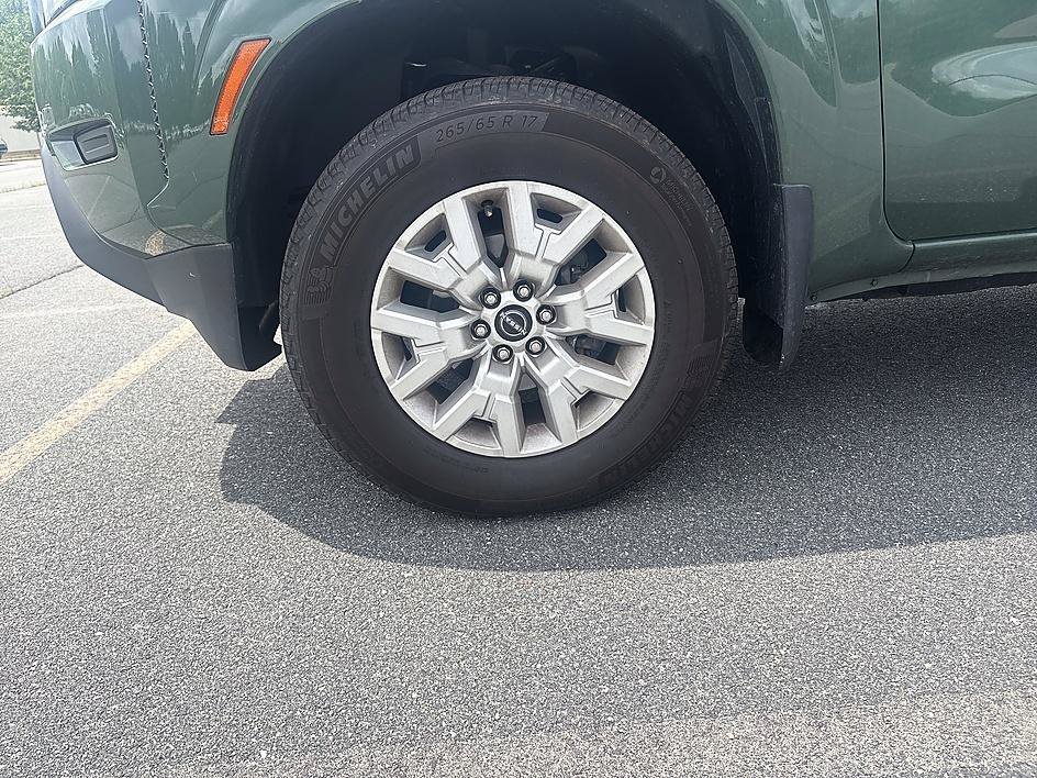 Certified Used 2023 Tactical Green Metallic Nissan SV image 9