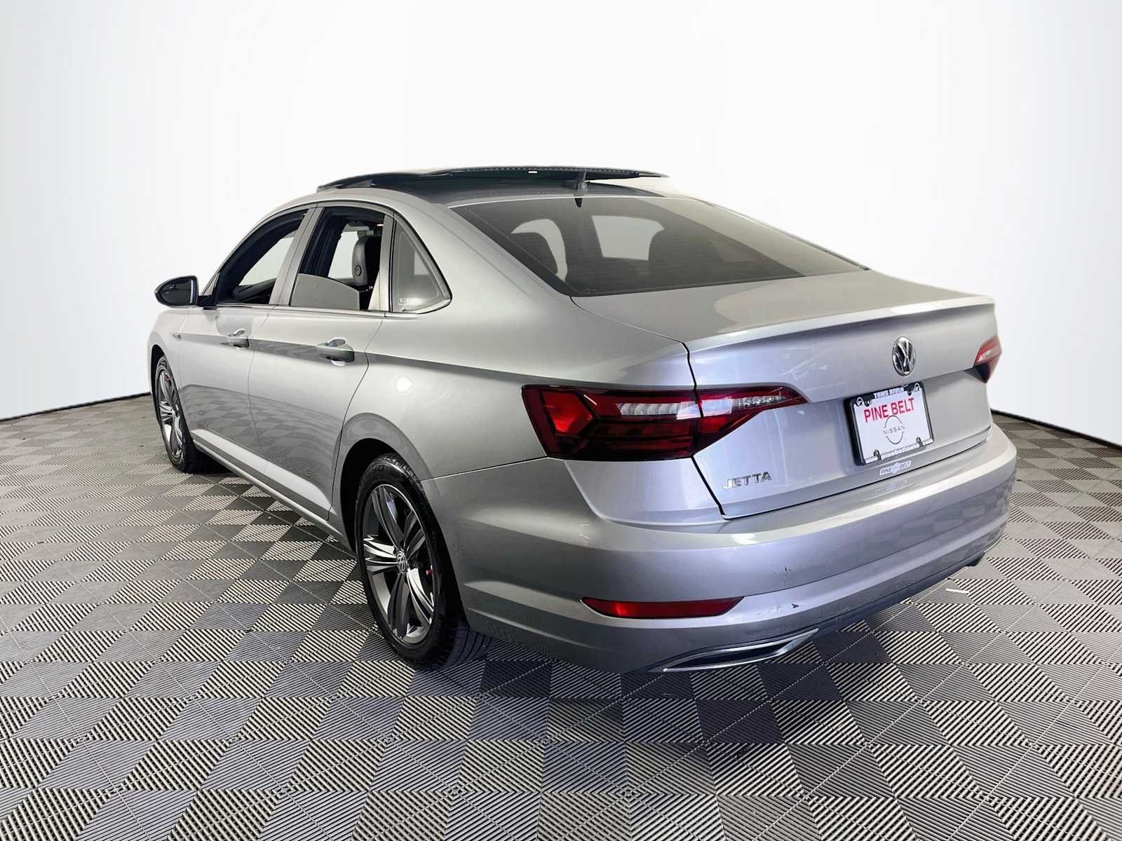 Used 2020 Pyrite Silver Metallic Volkswagen R-Line image 6