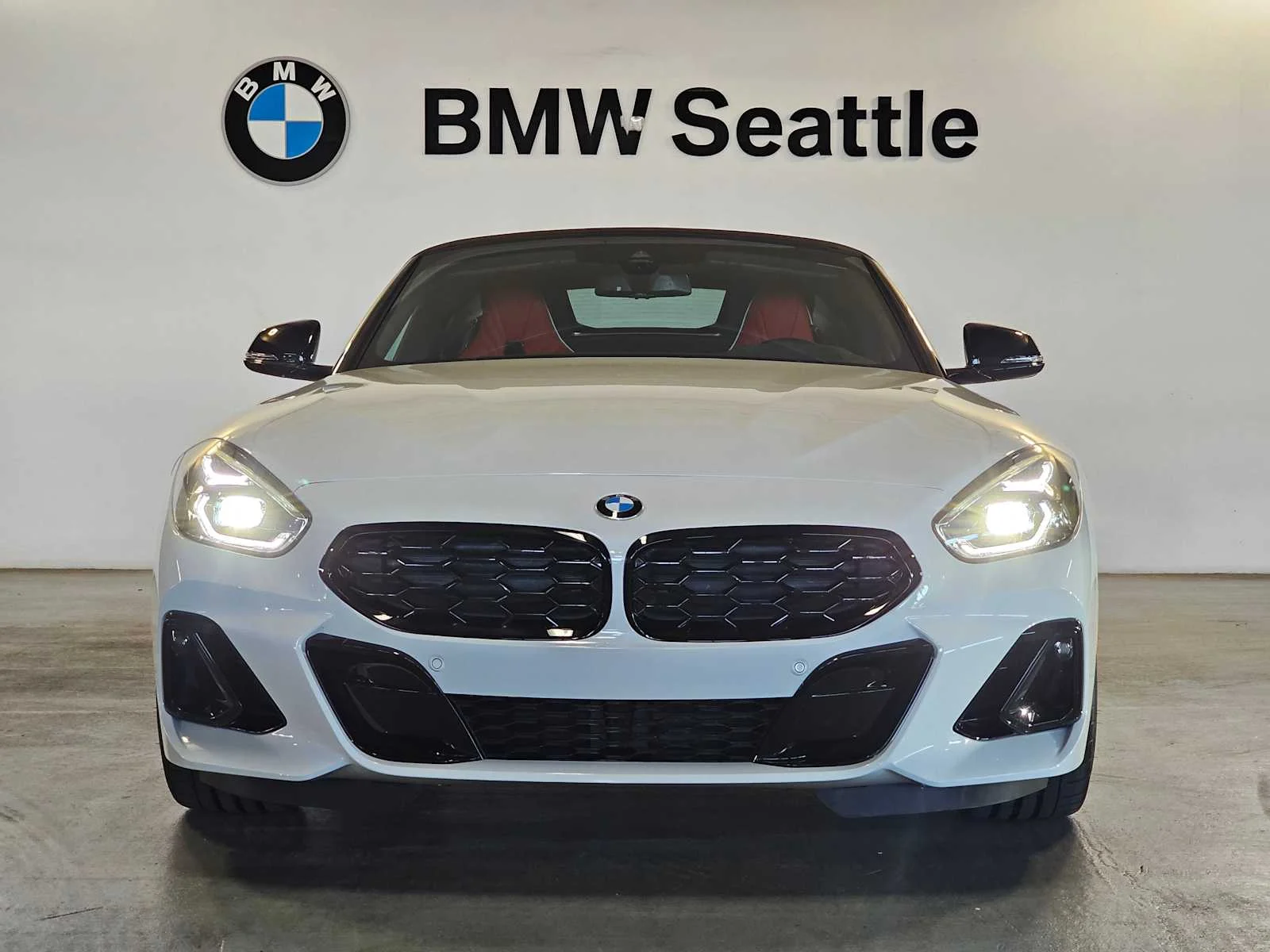 New 2026 Alpine White BMW sDrive30i image 6