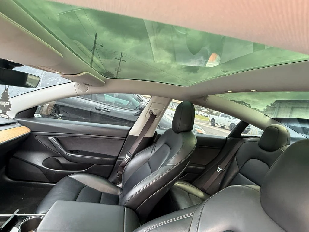 Used 2020 White Tesla Standard image 4