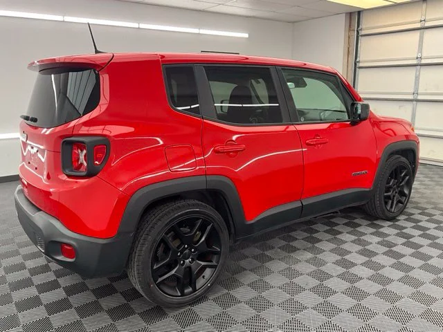 Used 2021 Red Jeep Sport image 19