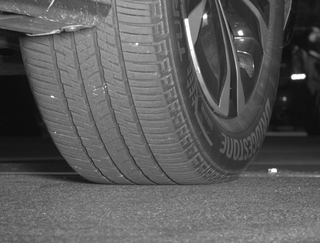 Used 2025 Silver Toyota XLE image 12