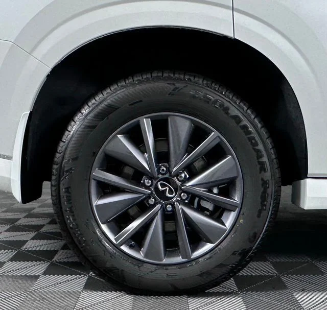 New 2026 Radiant White INFINITI PURE image 10