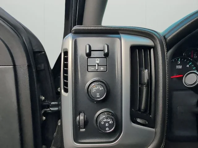Used 2017 Gray GMC SLE image 19