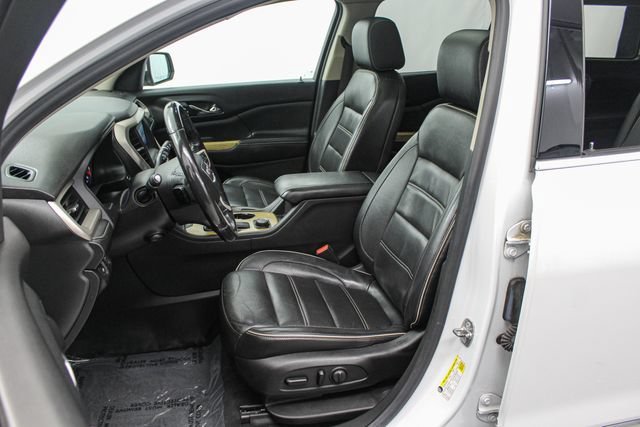 2017 GMC Acadia Denali - Photo 13