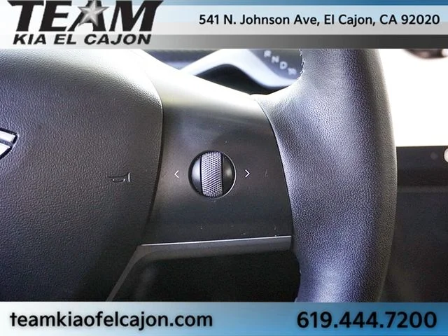 Used 2022  Tesla Long Range image 40