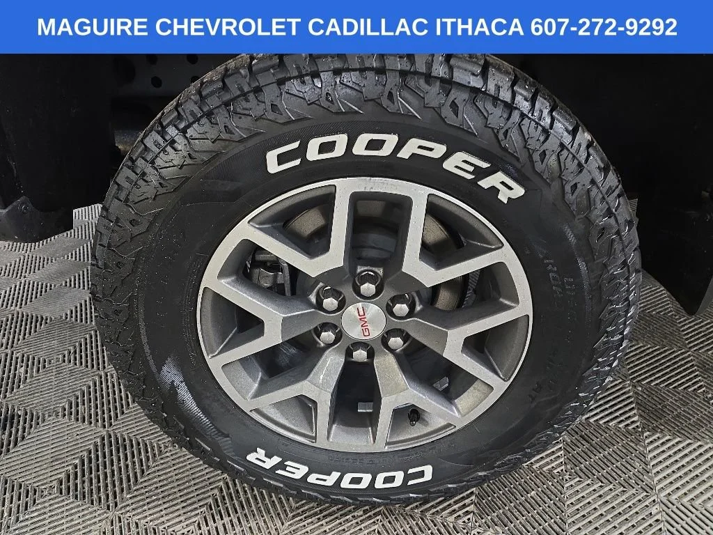 Used 2022 Onyx Black GMC AT4 - Cloth image 13