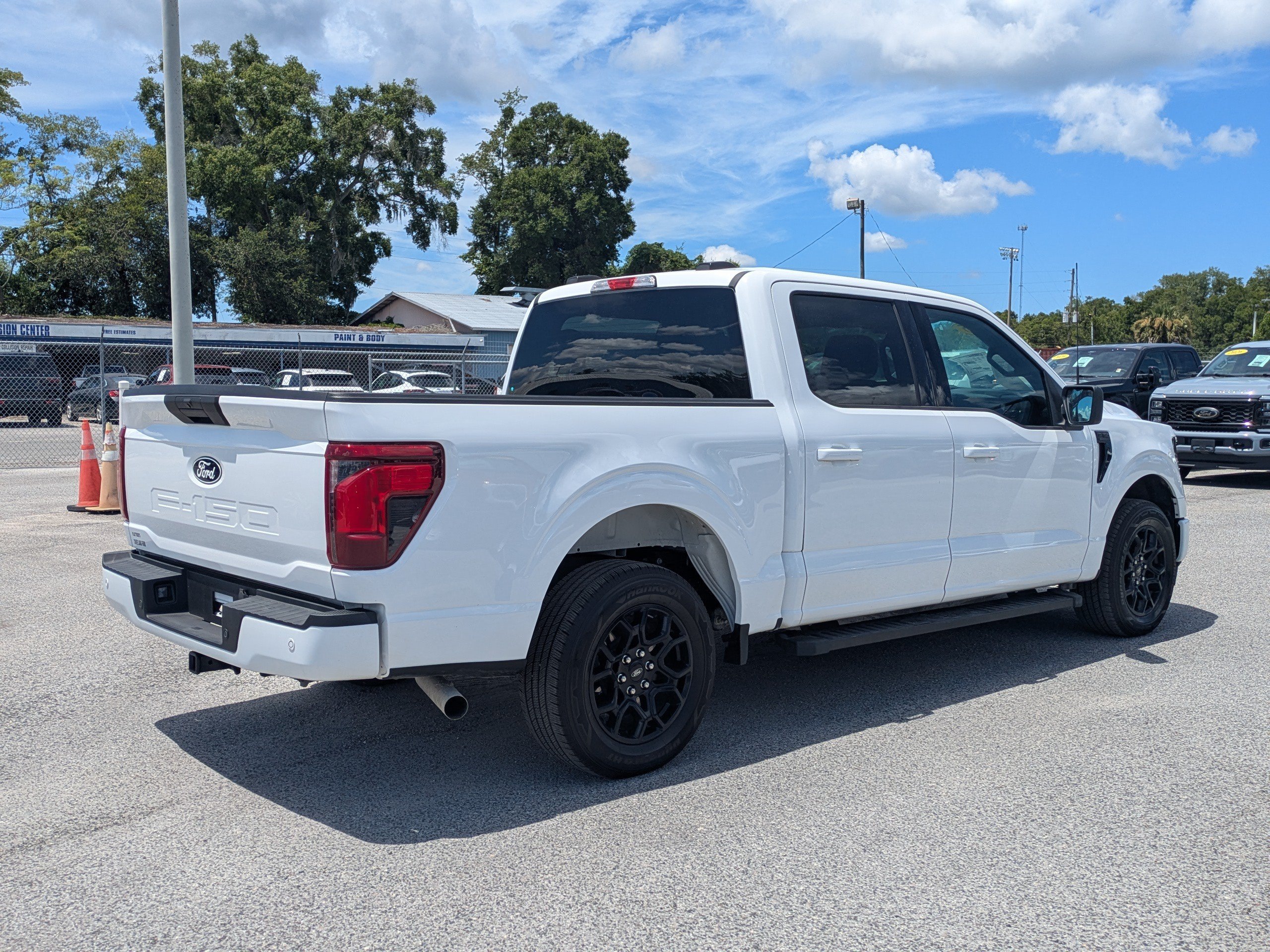 Used 2025  Ford XLT image 4