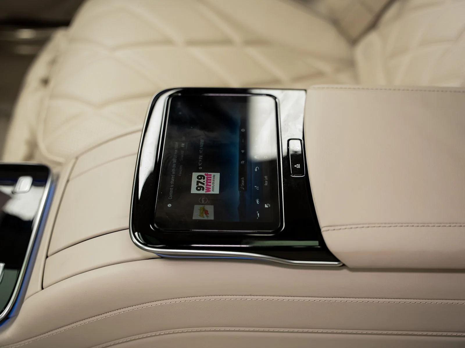 Used 2024 Silver Mercedes-Benz Maybach S 580 image 44