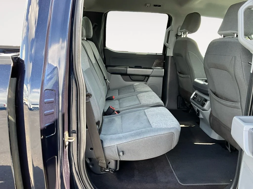 Used 2021 Antimatter Blue Metallic Ford XLT image 13