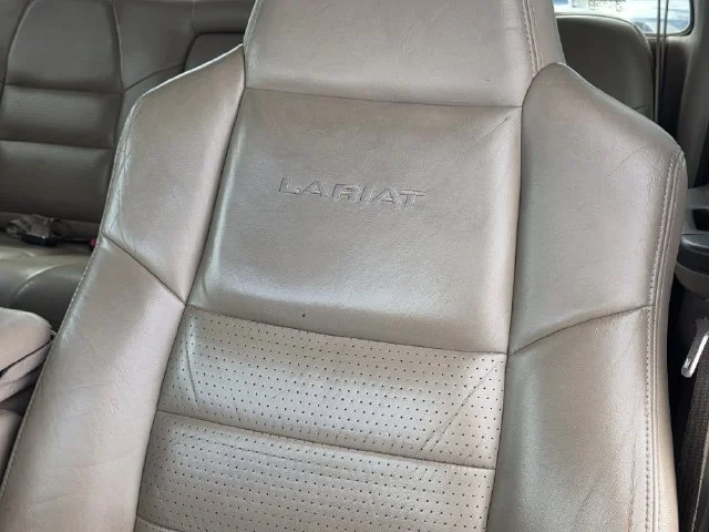 Used 2003  Ford Lariat image 13