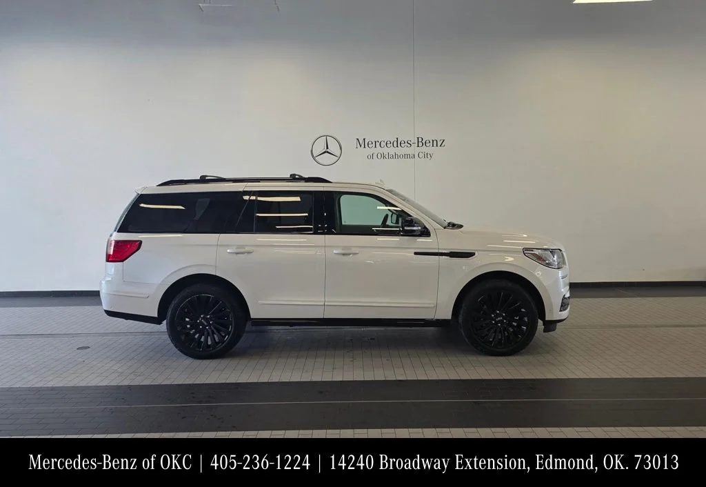 Used 2019 White Lincoln Reserve image 4