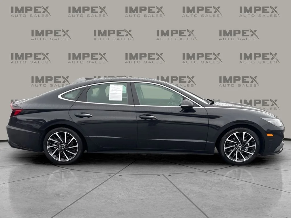 Used 2023 Blue Hyundai Limited image 6