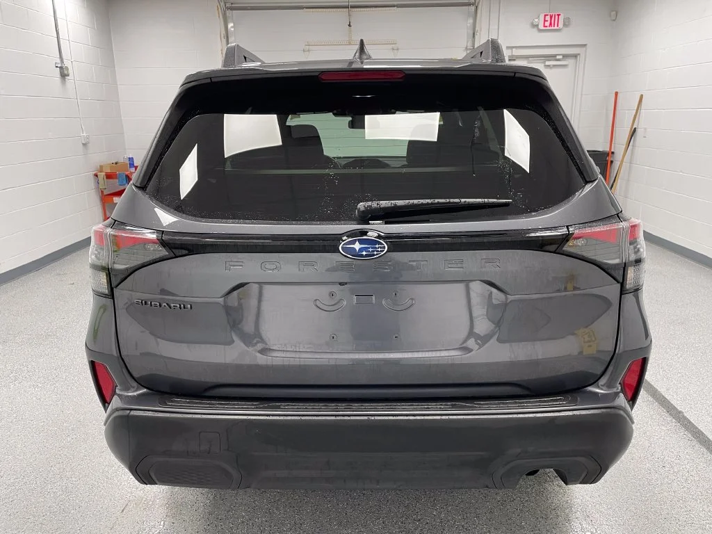Used 2026 Gray Metallic Subaru Premium image 9