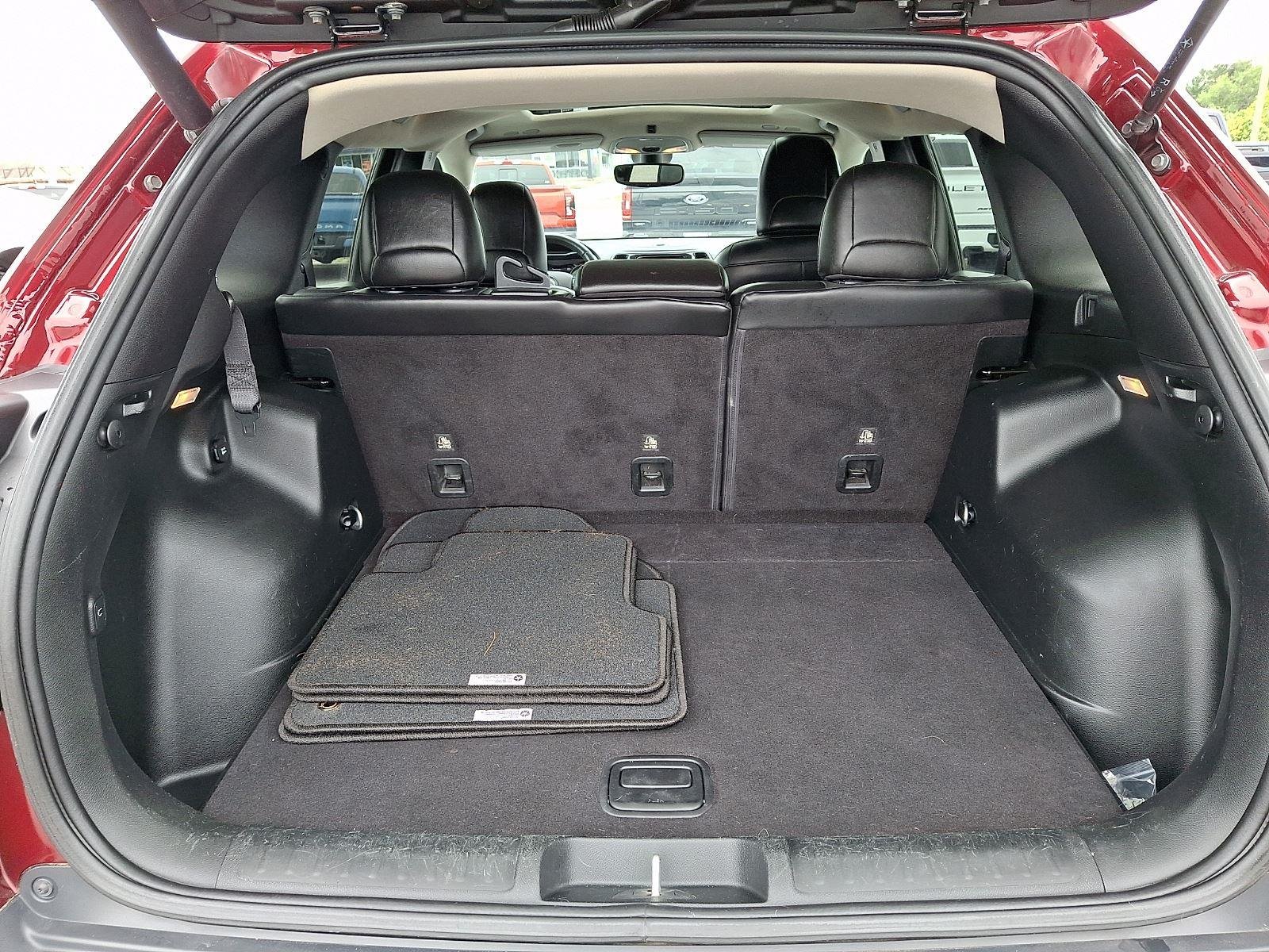 Used 2019 Velvet Red Pearlcoat Jeep Limited image 27