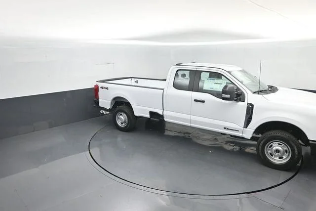 New 2026 Oxford White Ford F-350® XL image 21