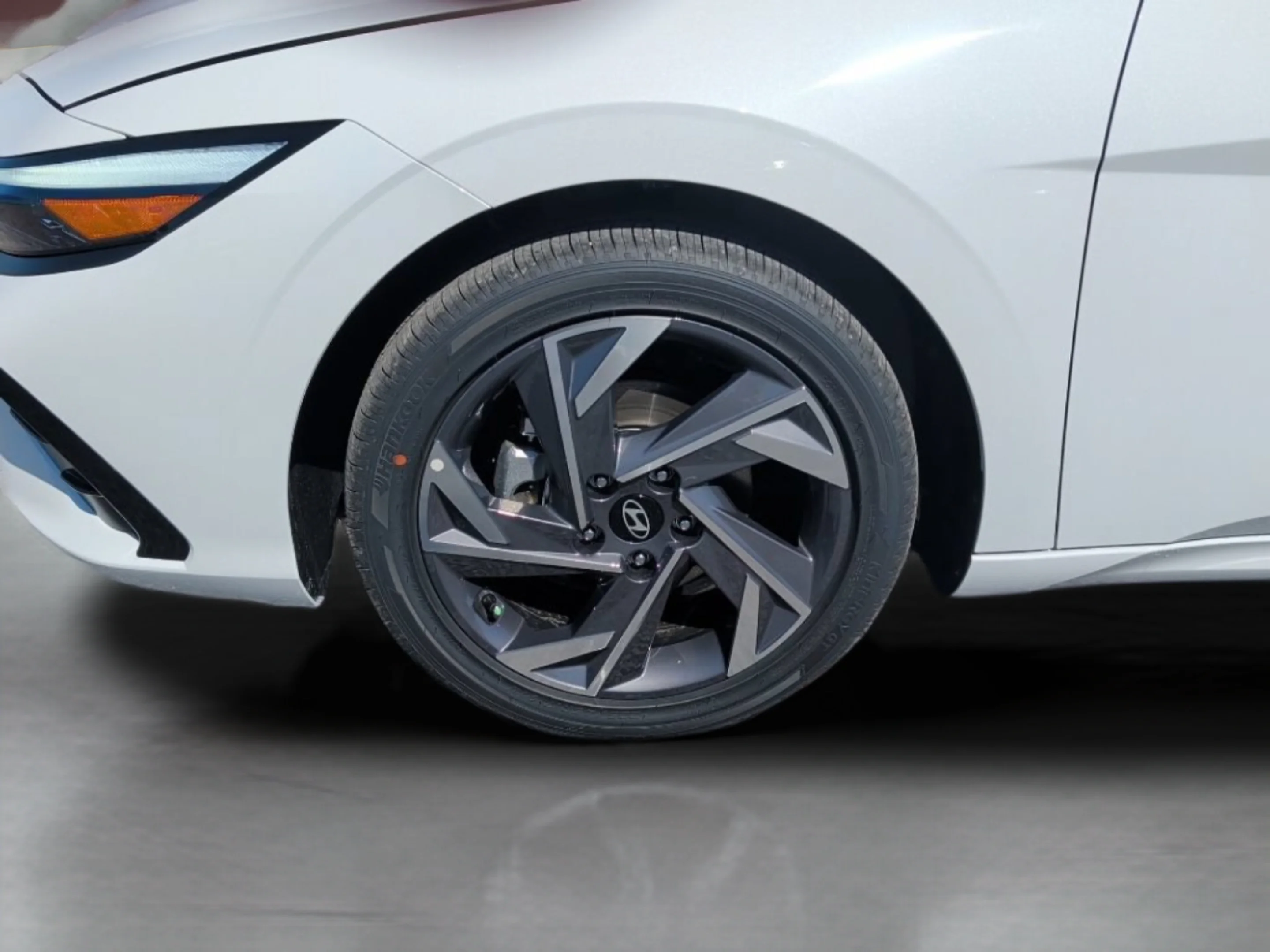 Used 2026 Serenity White Hyundai Limited image 29