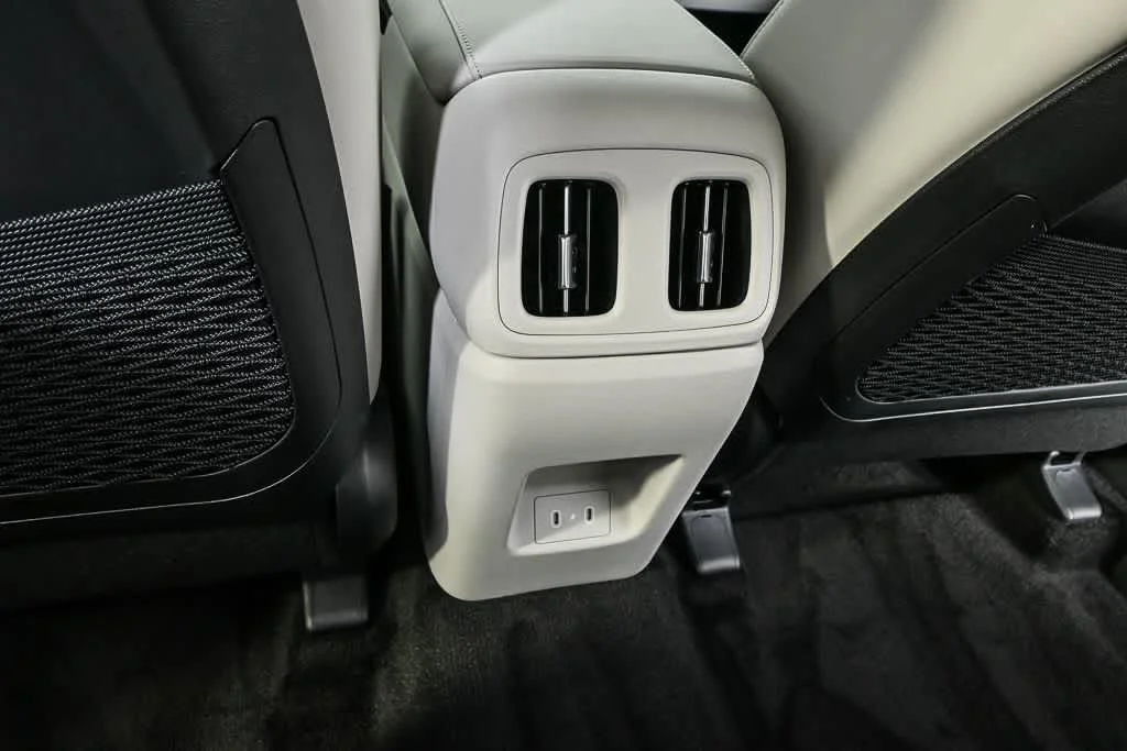 New 2026 Ash Black Hyundai SEL Convenience image 28