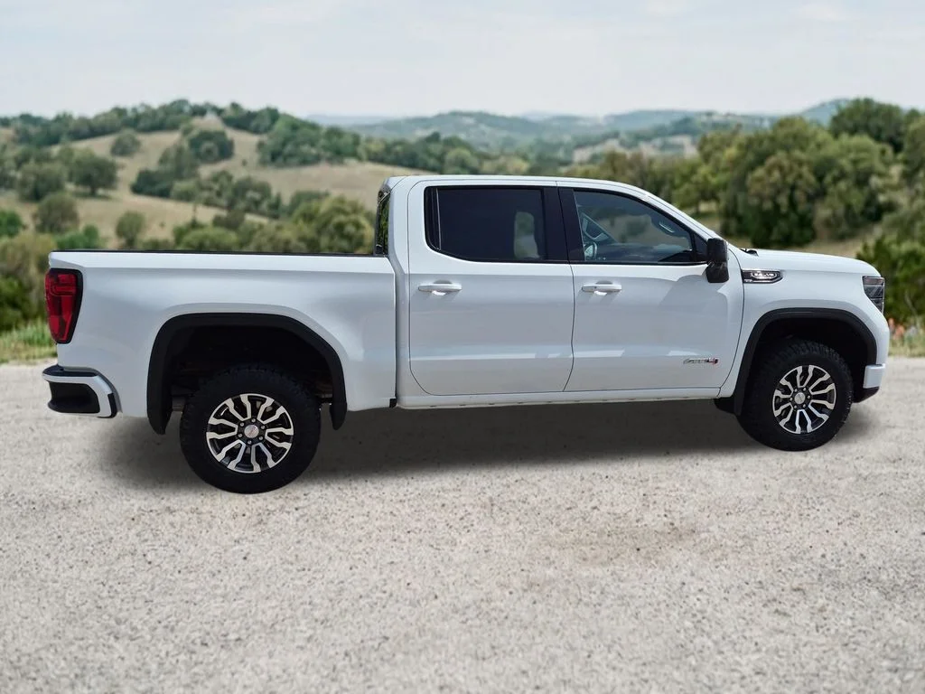 Used 2023 White GMC AT4 image 11