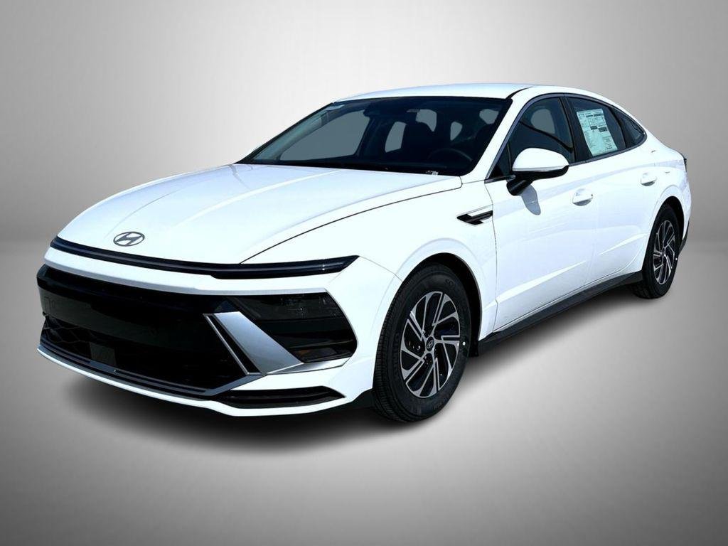 New 2026 Serenity White Hyundai Blue image 1