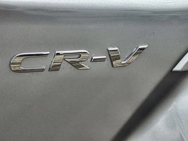 Used 2018 Silver Honda Touring image 10