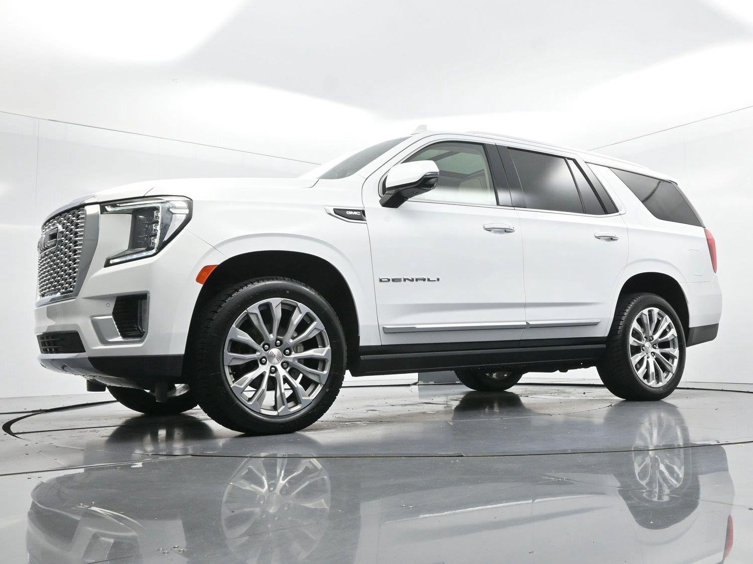Used 2021 Summit White GMC Denali image 51