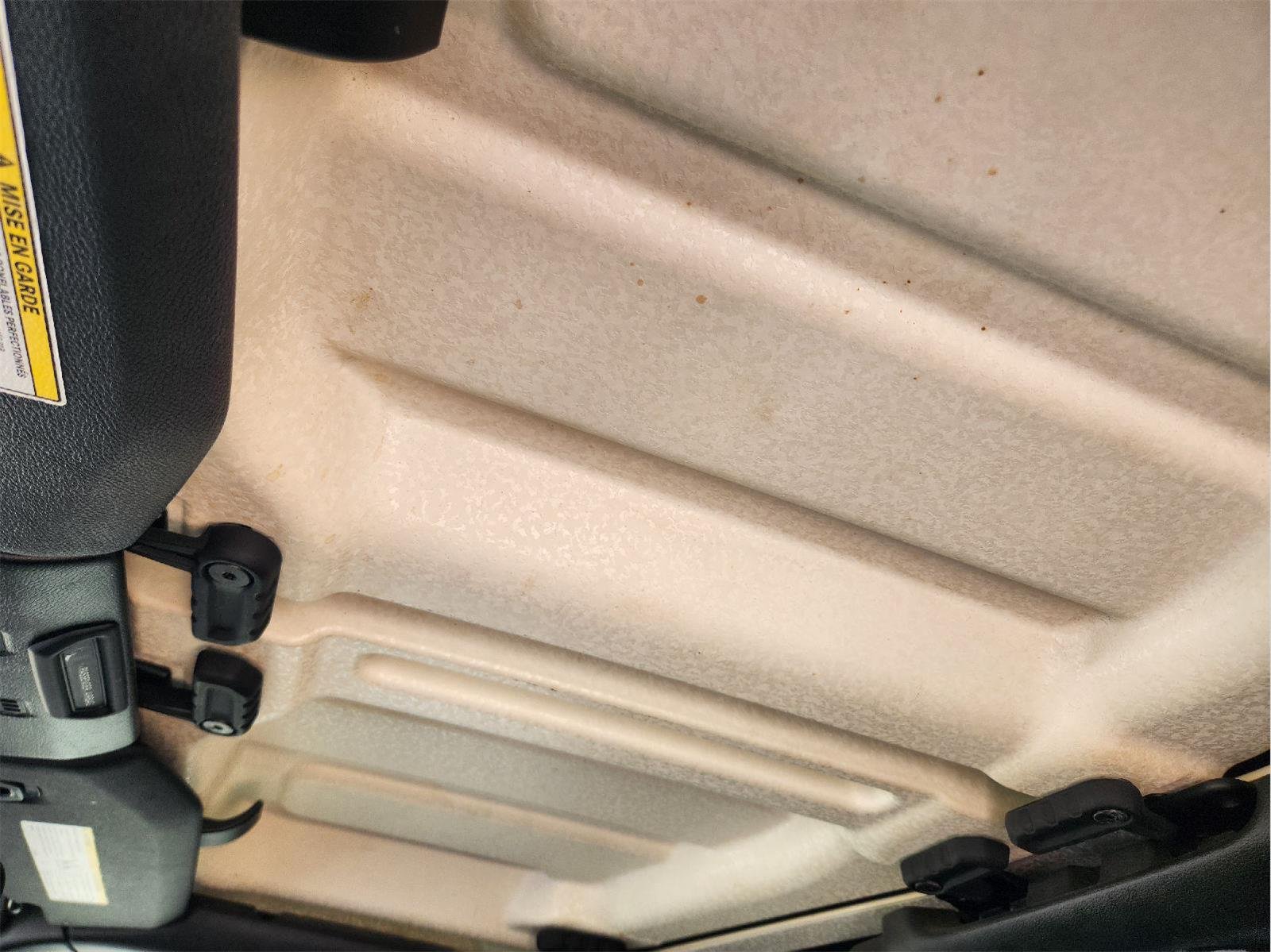 Used 2018 Ocean Blue Metallic Clearcoat Jeep Sport image 24