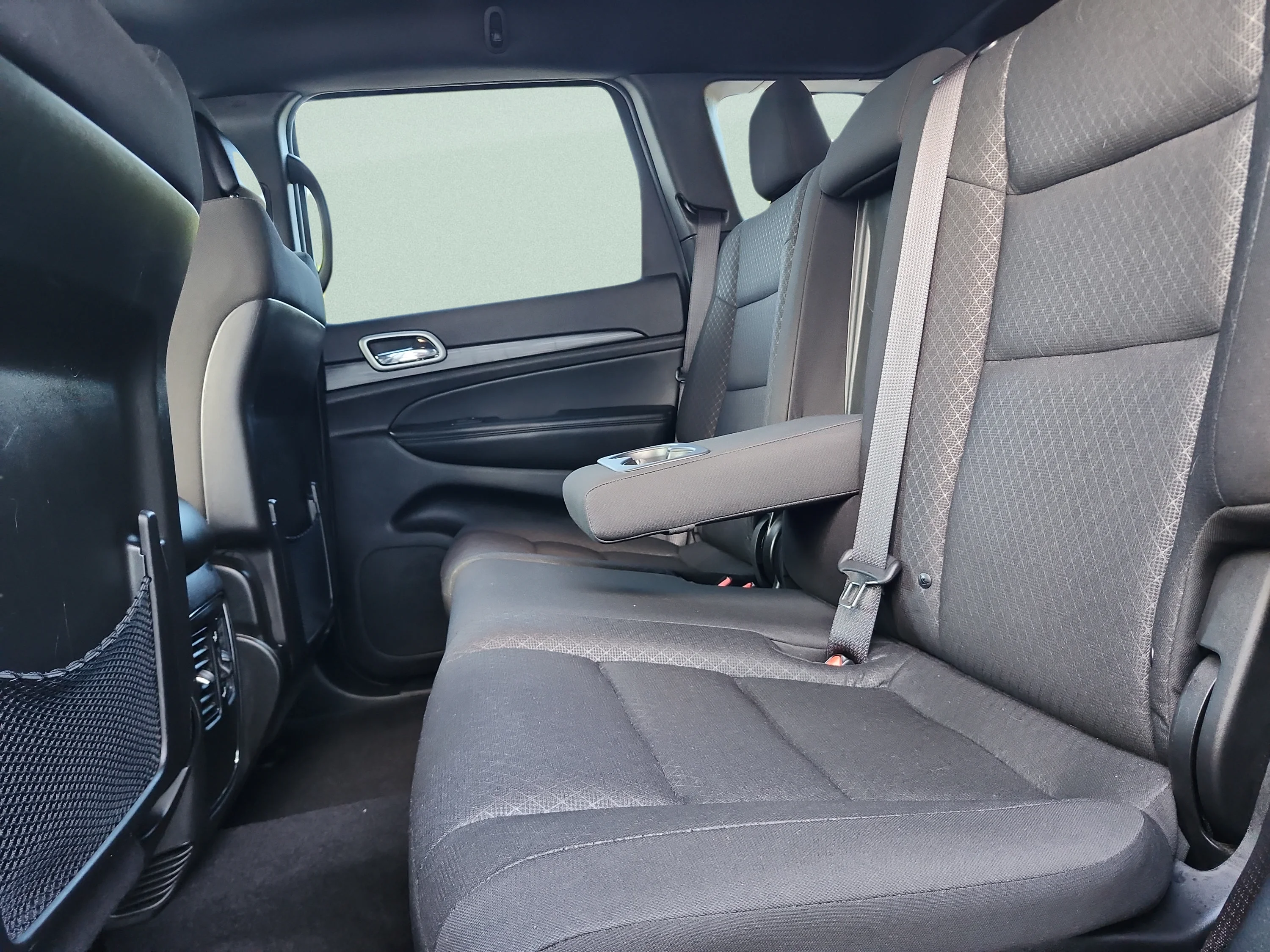 Used 2021 Billet Silver Metallic Clearcoat Jeep Laredo E image 22