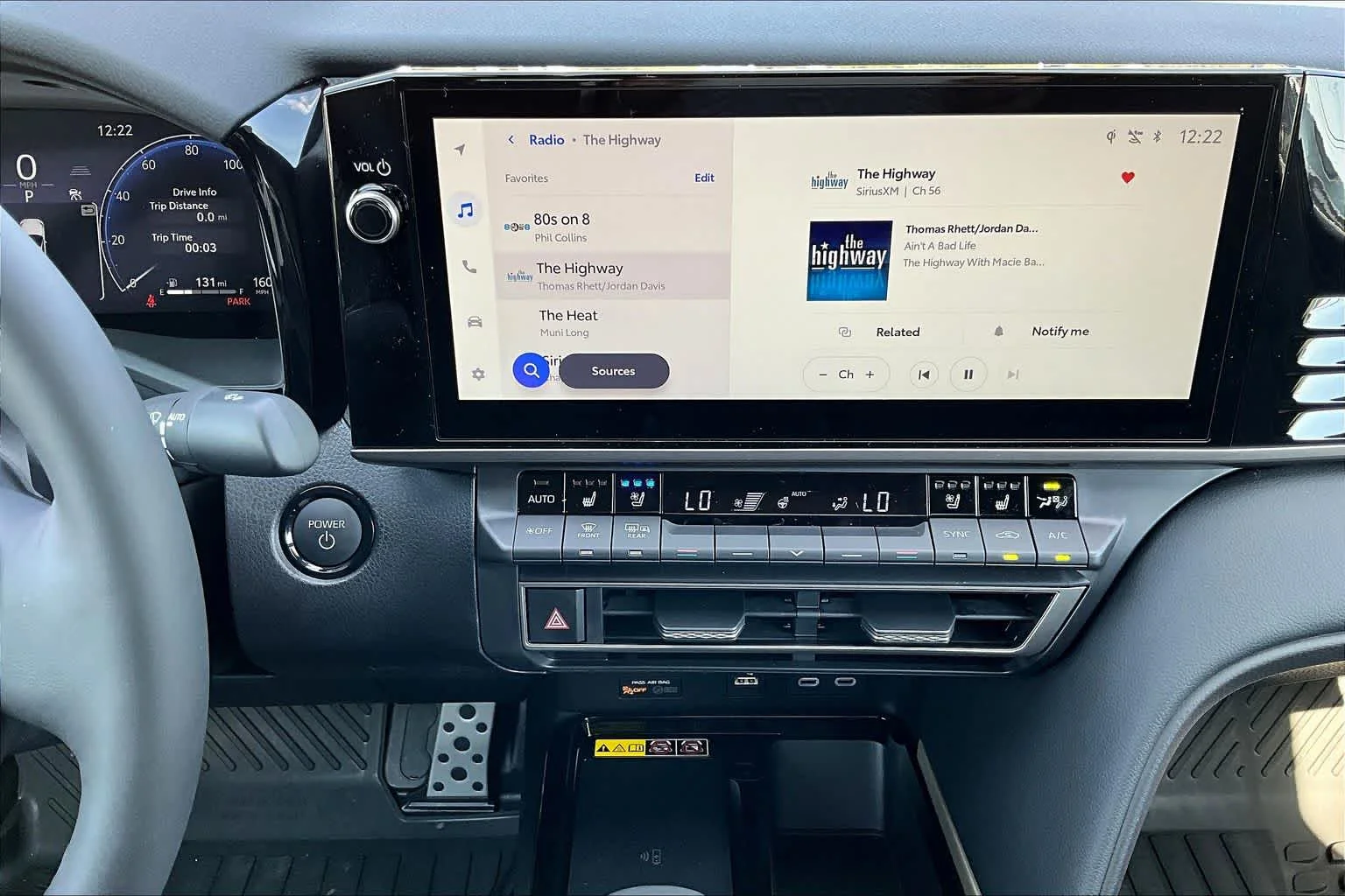 2026 Toyota Camry XSE - Photo 6