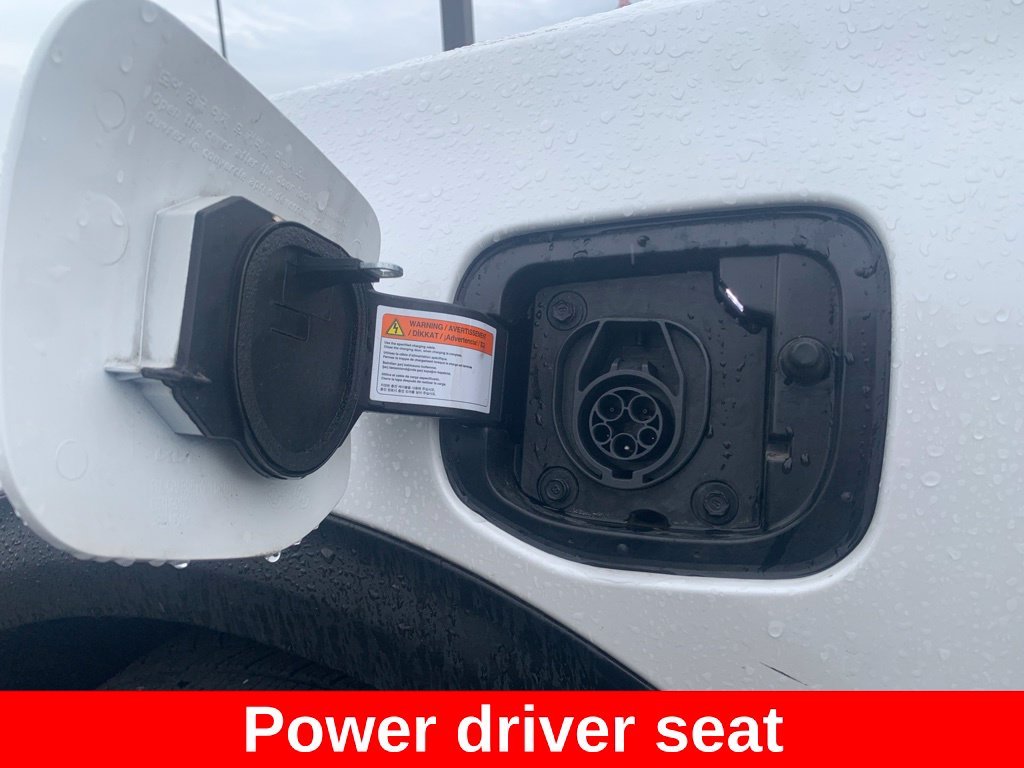 Used 2022 White Kia EX image 5