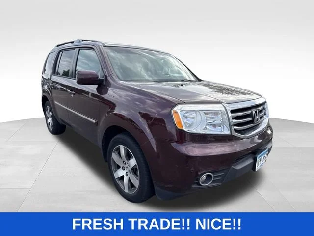 Used 2014 Maroon Honda Touring image 2
