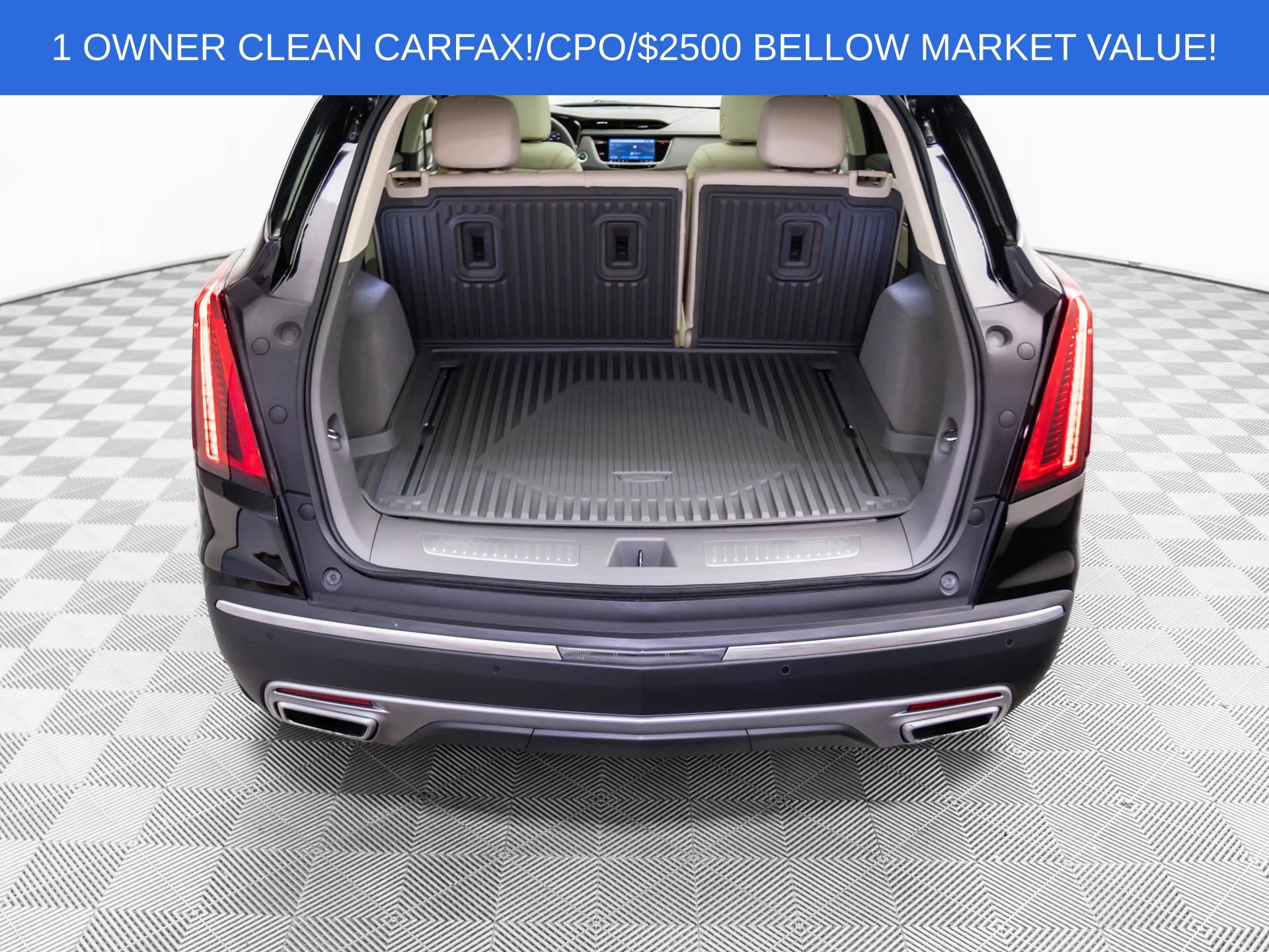 Used 2025 Black Cadillac Premium Luxury image 31