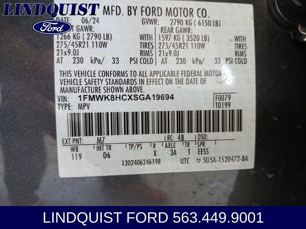 Used 2025 Gray Metallic Ford Platinum image 21