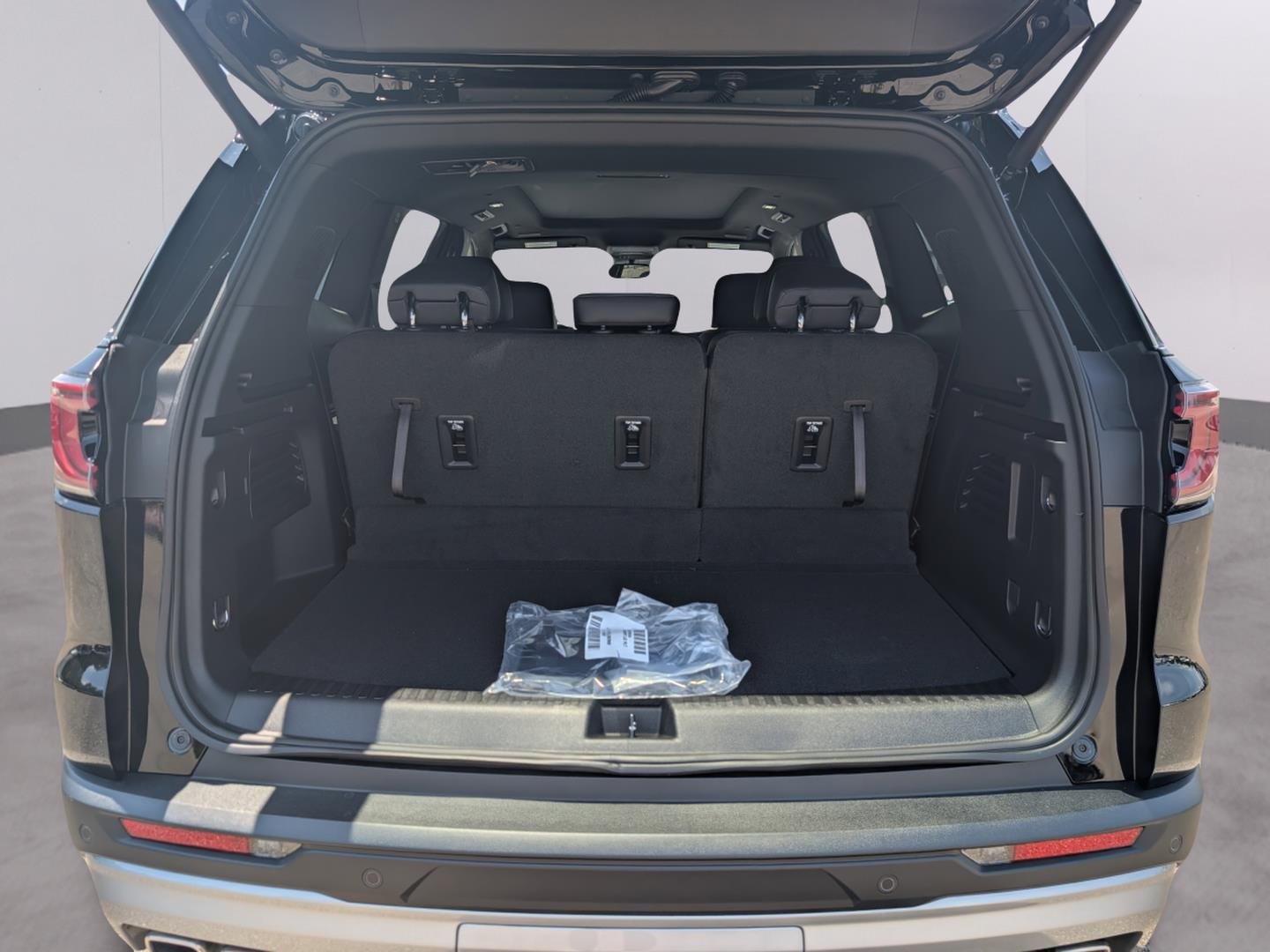 2025 GMC Acadia Elevation - Photo 33