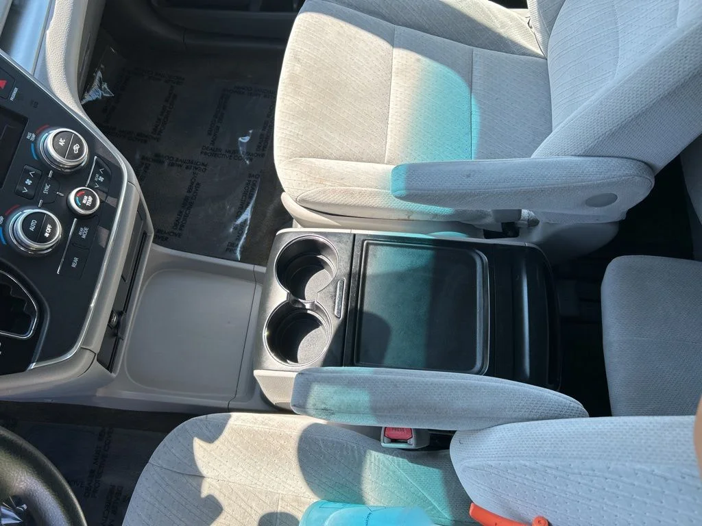 Used 2016 Silver Toyota LE image 14