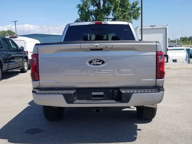 New 2026 Iconic Silver Metallic Ford XLT image 5