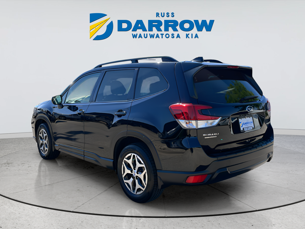 Used 2019 Black Subaru Premium image 3