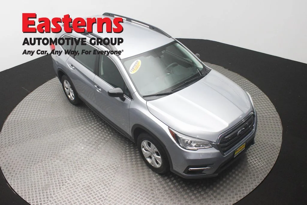 Used 2022 Silver Subaru Base image 3