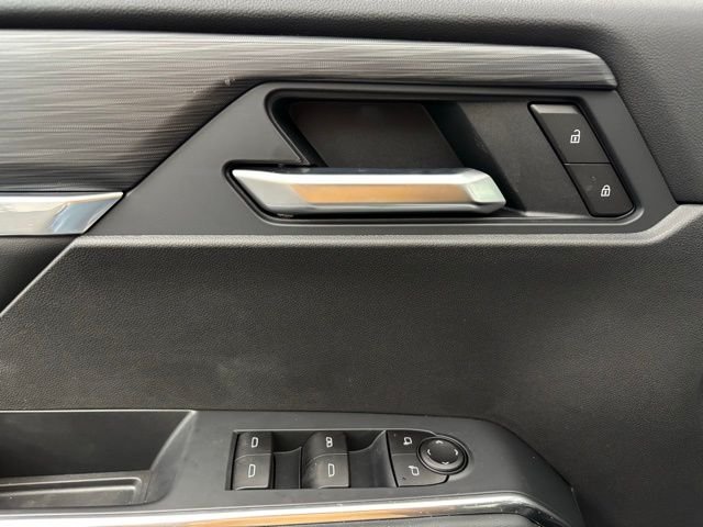 New 2026 Summit White GMC Elevation image 18